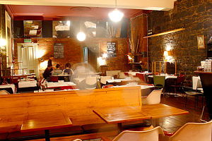 De Los Santos - Restaurant Guide 0