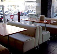 Legals Cafe and Bar - Restaurant Guide