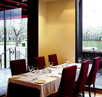 Red Terrace - Restaurant Guide