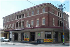 Earlwood Hotel - Restaurant Guide 0