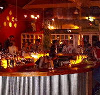 Monties Bar - Restaurant Guide