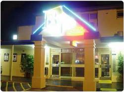 Brown Jug Hotel - Restaurant Guide 0