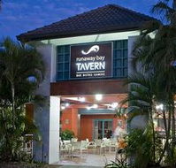 Runaway Bay Tavern - Restaurant Guide