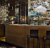 Lotus - Restaurant Guide