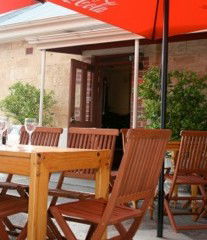 Scenic Hotel - Restaurant Guide 1