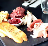 Watt Modern Dining - Restaurant Guide