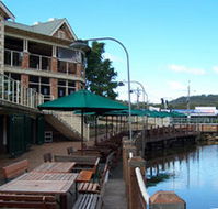 The Woodport Inn - Restaurant Guide