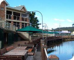 The Woodport Inn - Restaurant Guide 0