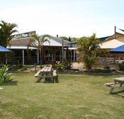 Moonee Beach Tavern - Restaurant Guide