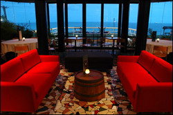 The Beach Hotel Merewether - Restaurant Guide 0
