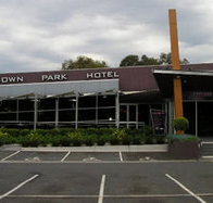 Sandown Park Hotel - Restaurant Guide