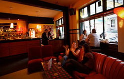 Darlo Bar - Restaurant Guide 3