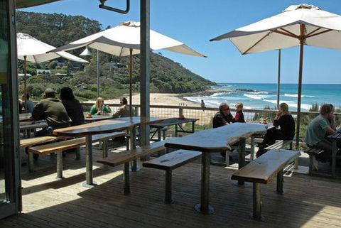 Wye Beach Hotel - Restaurant Guide 2