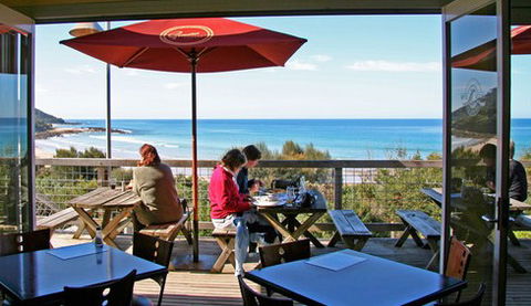 Wye Beach Hotel - Restaurant Guide 3