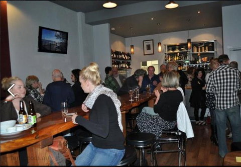 Grape & Grain Bar - Restaurant Guide 1