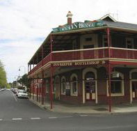Ryans Hotel - Restaurant Guide