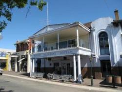 Mount Pleasant Hotel - Restaurant Guide 0