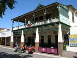 Shamrock Hotel Alexandra - Restaurant Guide 0