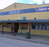 The Lake George Hotel - Restaurant Guide