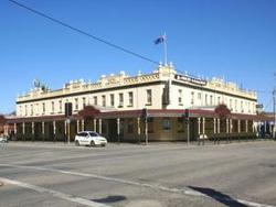 Soden's Australia Hotel - Restaurant Guide 0
