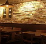 Vinothek Crown - Restaurant Guide
