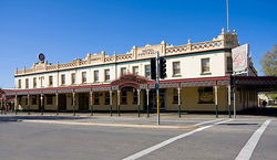 Soden's Australia Hotel - Restaurant Guide 1