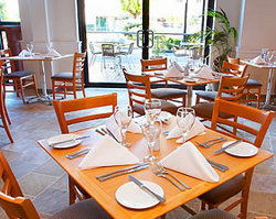 Chifley Albury - Restaurant Guide 2