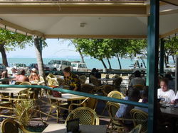 Apres Beach Bar & Grill - Palm Cove - Restaurant Guide 2