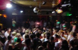 Club Tracks - Restaurant Guide 2
