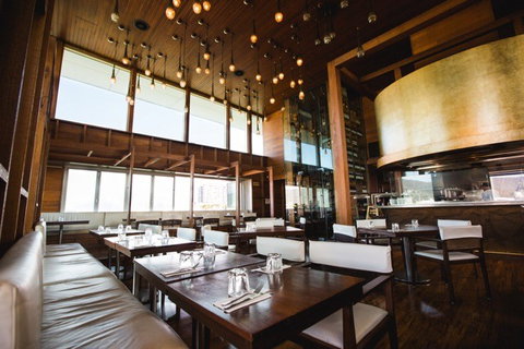 Salt House - Restaurant Guide 3