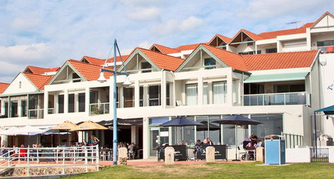 Emmas On The Boardwalk - Restaurant Guide 1