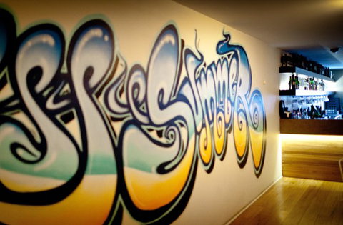 Deck Bar And Dining - Restaurant Guide 2