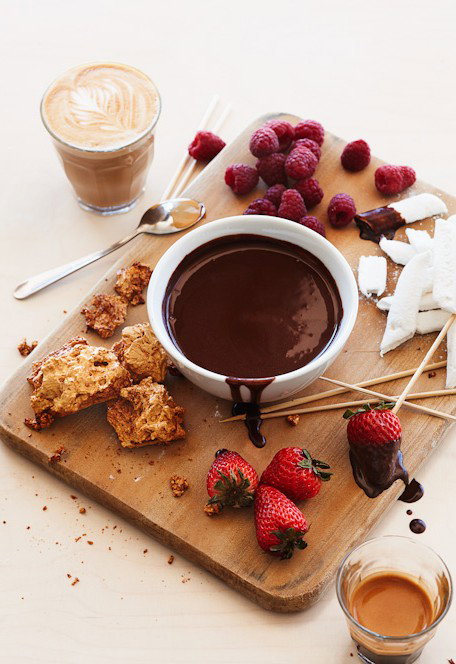 Deck Bar And Dining - Restaurant Guide 4