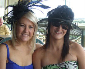 Goulburn And District Racing Club - Restaurant Guide 1