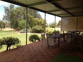 Loxton Golf Club - Restaurant Guide 3