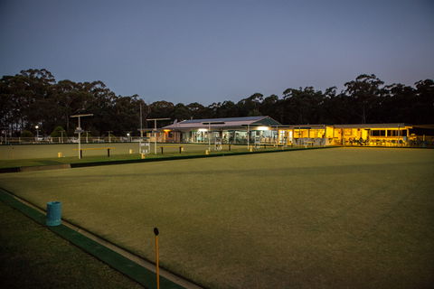 Lake Conjola Bowling Club - Restaurant Guide 1