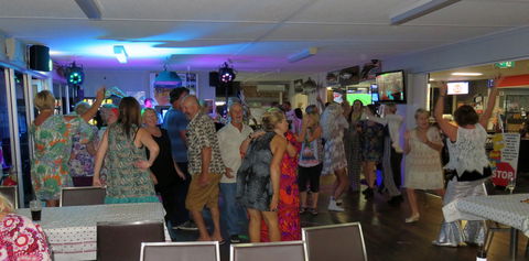 Lake Conjola Bowling Club - Restaurant Guide 3