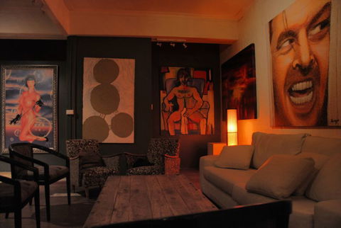 Fad Gallery - Restaurant Guide 3