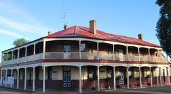 Brookton Club Hotel - Restaurant Guide 0