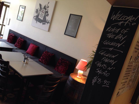 Currimundi Hotel - Restaurant Guide 4