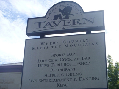 Glass House Mountains Tavern - Restaurant Guide 1