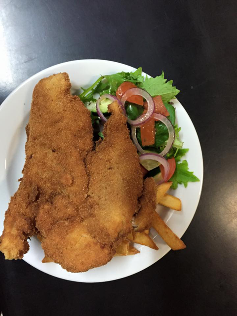 Lakes Creek Hotel - Restaurant Guide 0