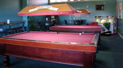 Mapleton Tavern - Restaurant Guide 2