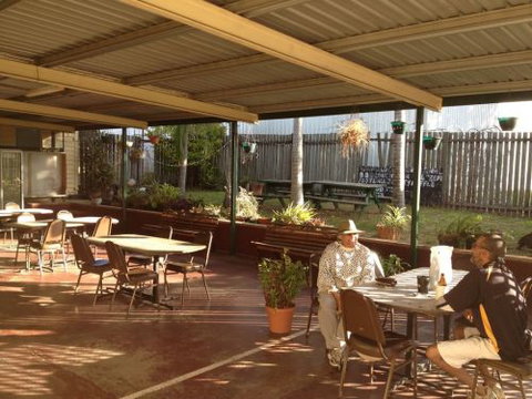 Star Hotel Motel - Restaurant Guide 1