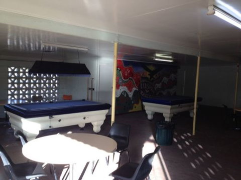 Star Hotel Motel - Restaurant Guide 4