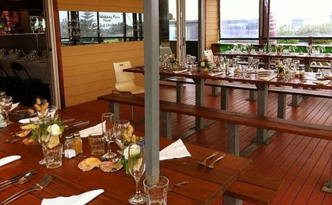 Zebra Crossing Bar & Bistro - Restaurant Guide 2