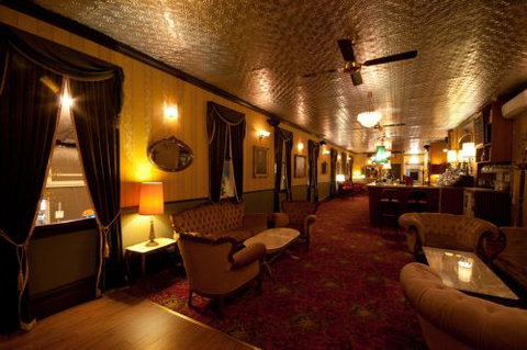 Back Bar Cocktail Lounge & Function Venue - Restaurant Guide 2