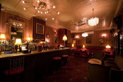 Back Bar Cocktail Lounge & Function Venue - Restaurant Guide 4