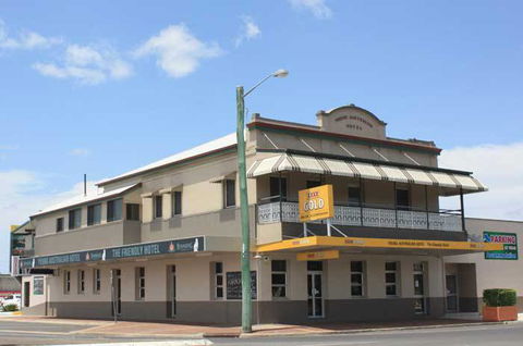 Young Australian Hotel - Restaurant Guide 0
