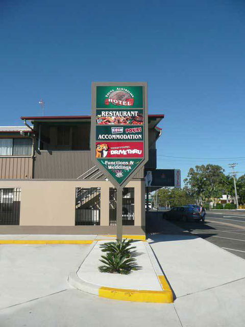Young Australian Hotel - Restaurant Guide 1